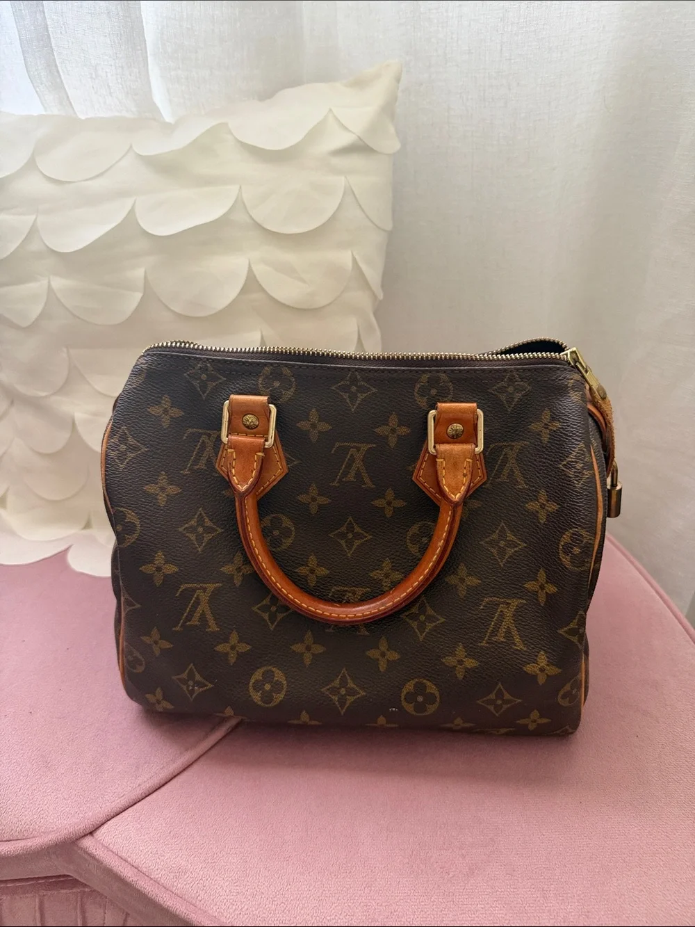 Louis Vuitton Monogram speedy in Dark Brown with Tan Trim